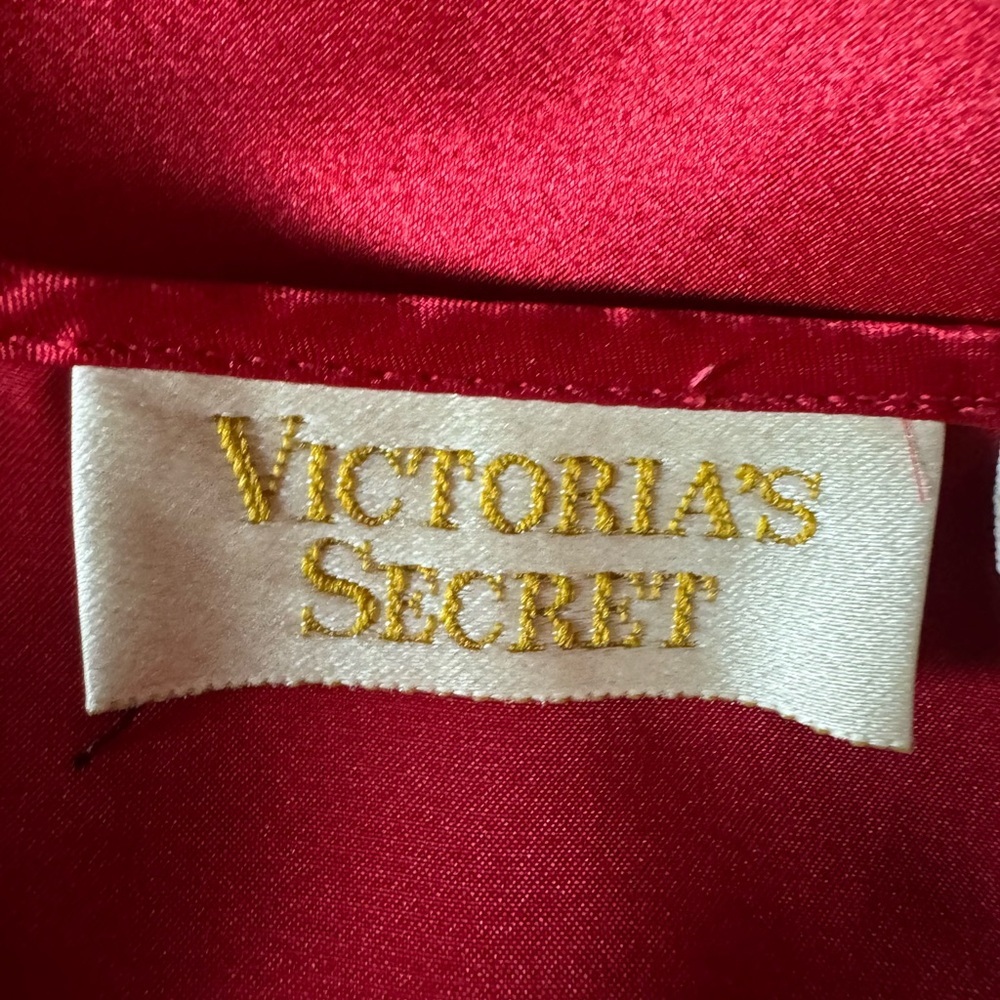 Vintage Victoria’s Secret red satin pajama top Size P / XS - Picture 9 of 13